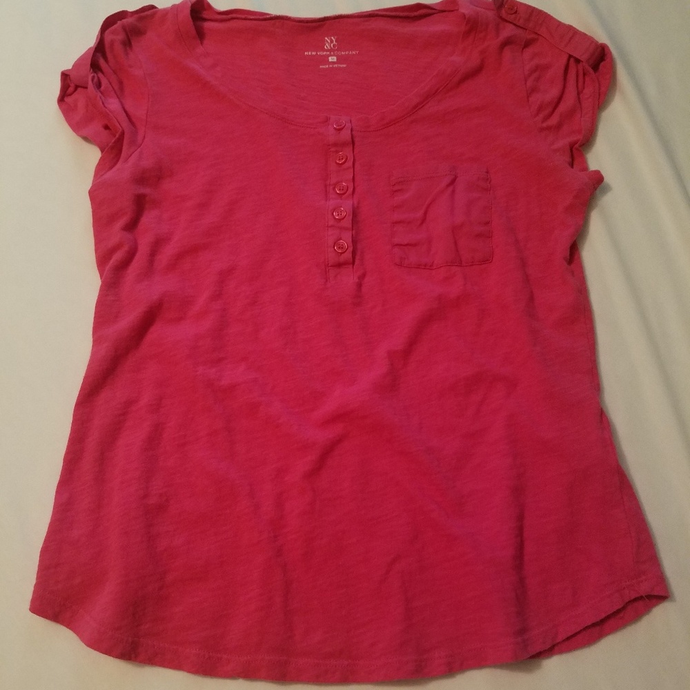 Scoop neck New York & Company
